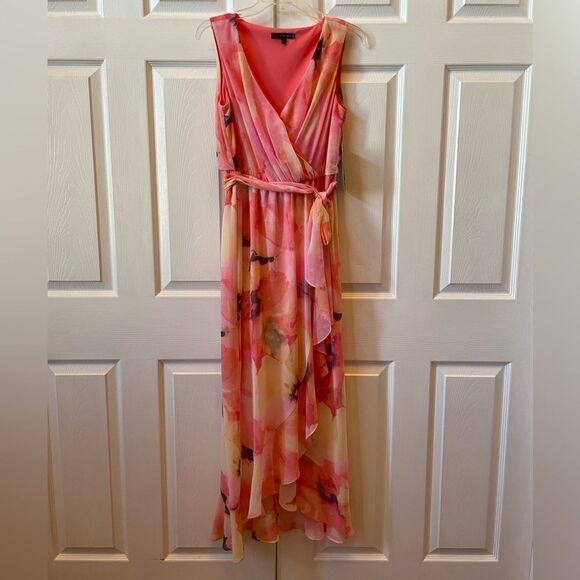 PINK FLORAL SLEEVELESS SANGRIA SURPLUS FRONT SIZE 6 - Picture 2 of 7